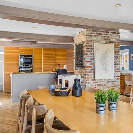 Casa vacanze Narvik - 4-5km From The Sea By Interhome