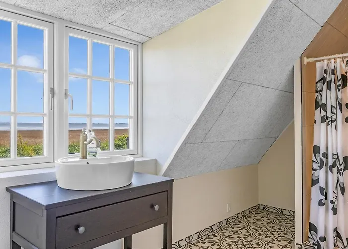 Narvik - 4-5km From The Sea By Interhome Holiday home *